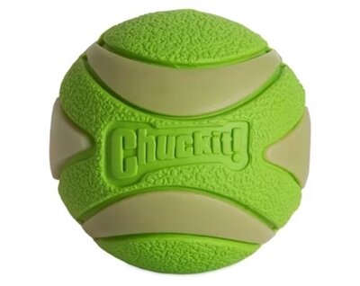 Chuckit max glow ultra squeekerbal groen