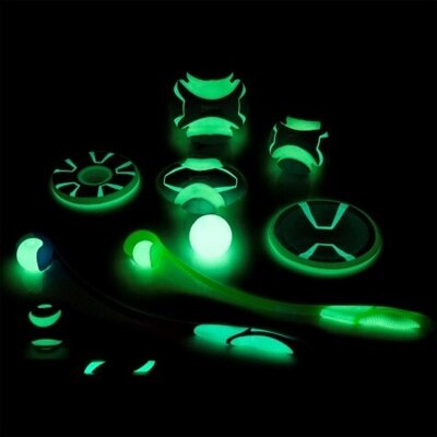 Chuckit max glow ultra squeekerbal groen